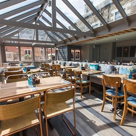 לינה וארוחת בוקר אוקהאם Mill Street Pub & Kitchen מראה חיצוני תמונה